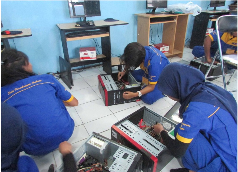 Jurusan Teknik Komputer dan Jaringan